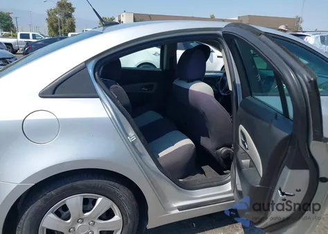 2014 Chevrolet Cruze Ls Auto z USA, uszkodzony, nr VIN 1G1PA5SG3E7195554